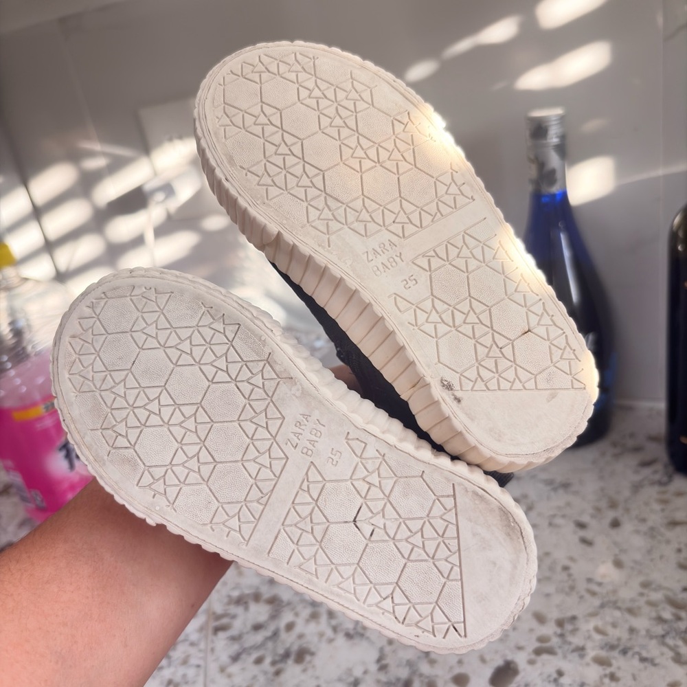 Zara Black and White Kids Sneakers - Picture 3 of 3